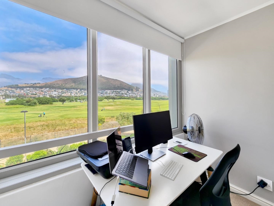 To Let 2 Bedroom Property for Rent in Mouille Point Western Cape